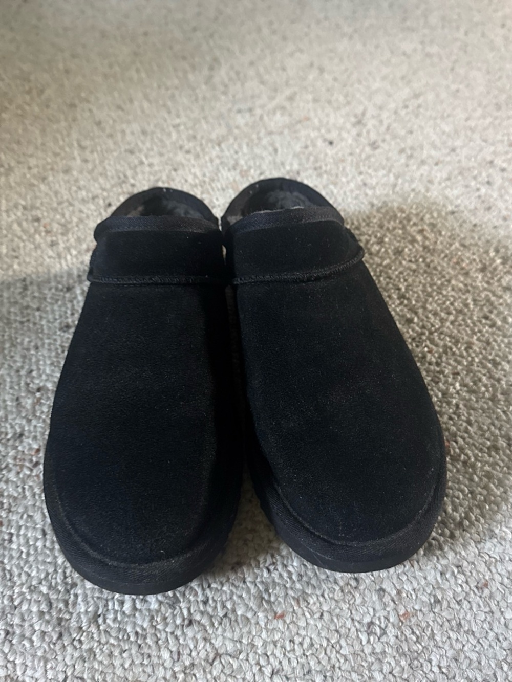 Black mini Uggs